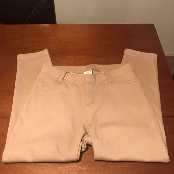 Women’s stretch capris - Picture 1 of 3
